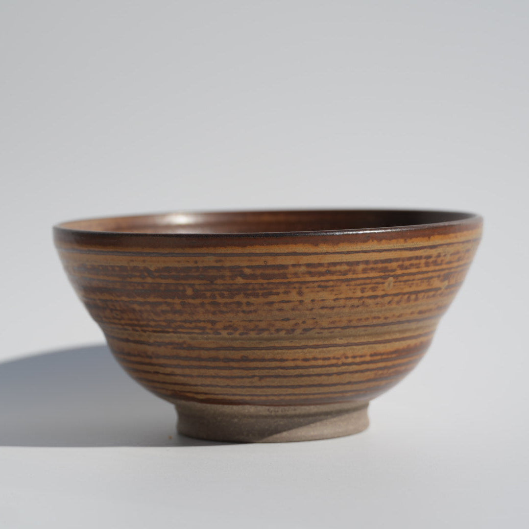 限定】Mt. FUJI MATCHA × 志戸呂焼 茶盌［青嶋利陶 作］木箱入り – EN